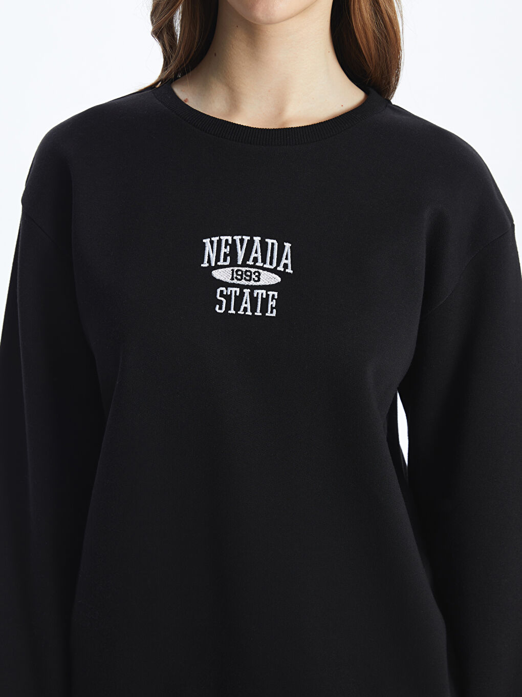 XSIDE Siyah Bisiklet Yaka Nakışlı Kadın Kalın Sweatshirt - 2