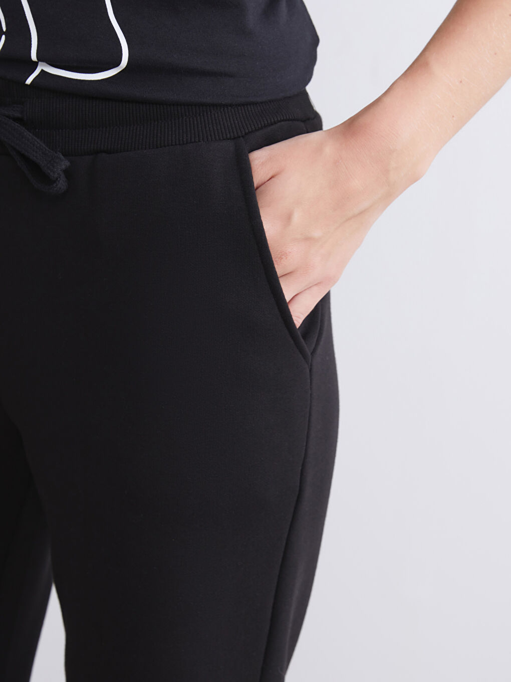 Siyah Beli Lastikli Kadın Kalın Jogger Eşofman Altı-2