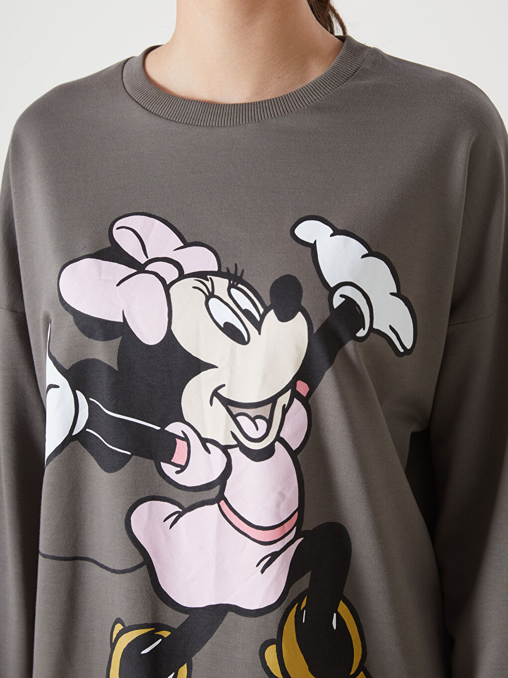 LCWAIKIKI Classic Okrugli Izrez Minnie Mouse Štampana Prevelika Ženska Dukserica Tunika -W4HC08Z8-GYV