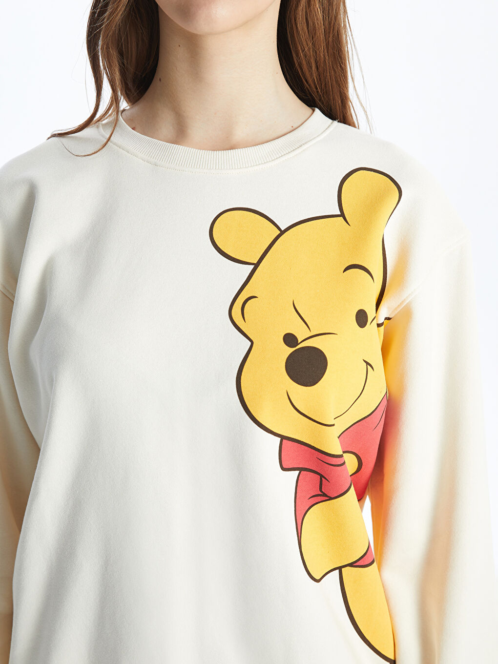 XSIDE Bej Winnie the Pooh Baskılı Oversize Kadın Kalın Sweatshirt - 2