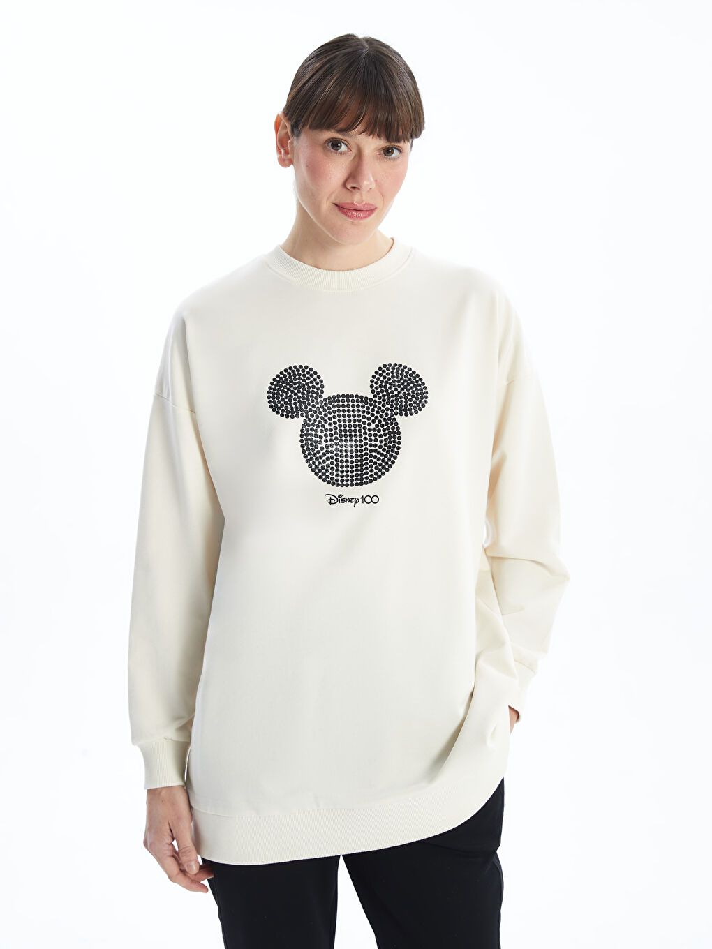 تونيك سويتشيرت واسع مطبوع ميكي ماوس بياقة دائرية للسيدات