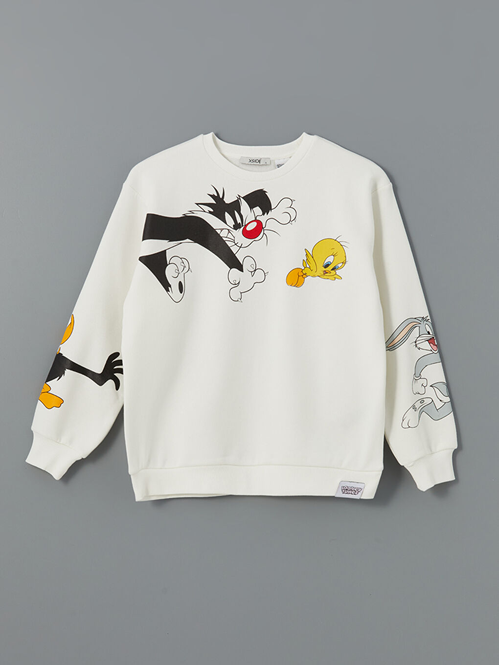 XSIDE Ekru Bisiklet Yaka Bugs Bunny Baskılı Oversize Kadın Kalın Sweatshirt - 4