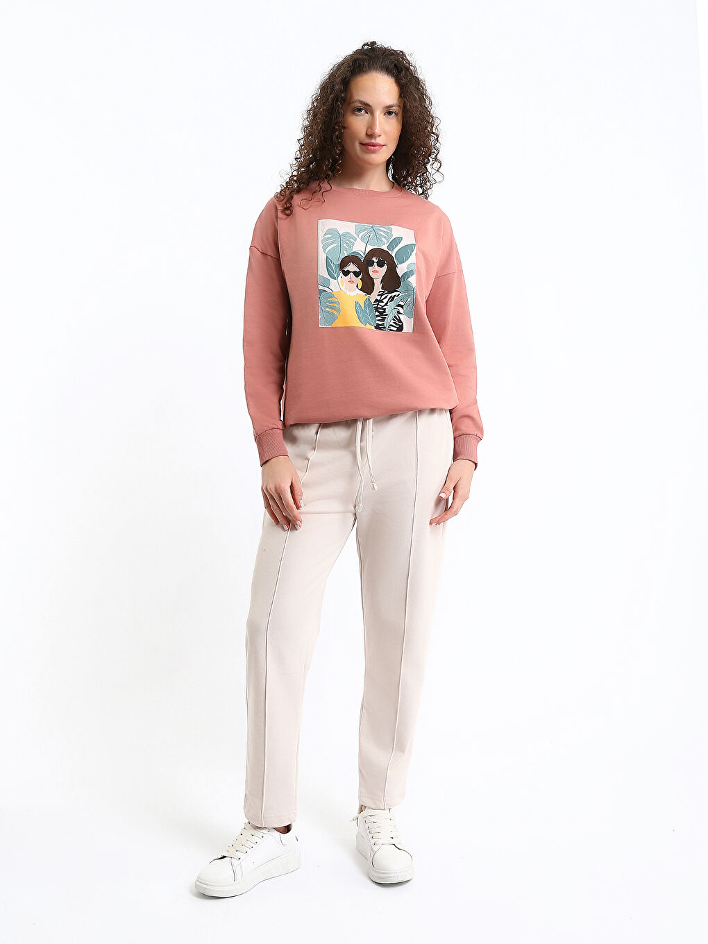 تونيك كنزة رياضية مطبوعة برقبة دائرية للسيدات-1