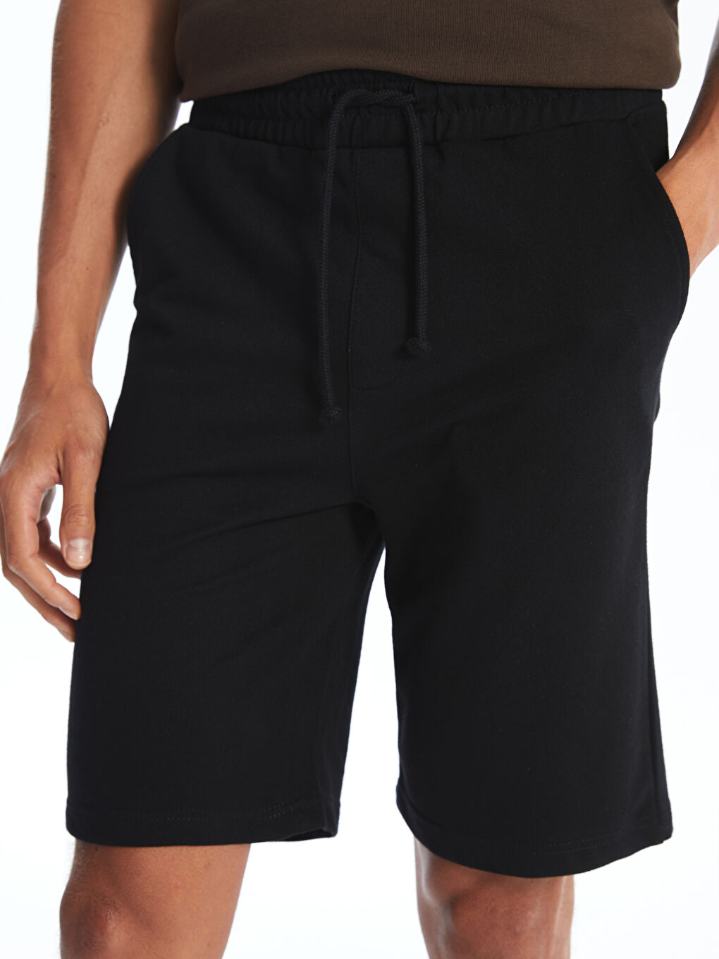 شورت عادي للرجال بوسط مطاطي-2