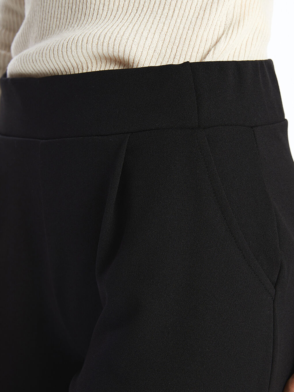 Siyah Kadın Beli Lastikli Düz Pantolon-2