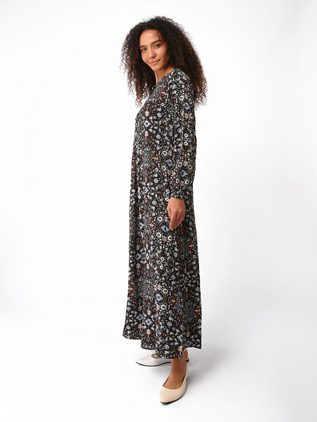 فستان نسائي بياقة قمع منقوش كم طويل-3