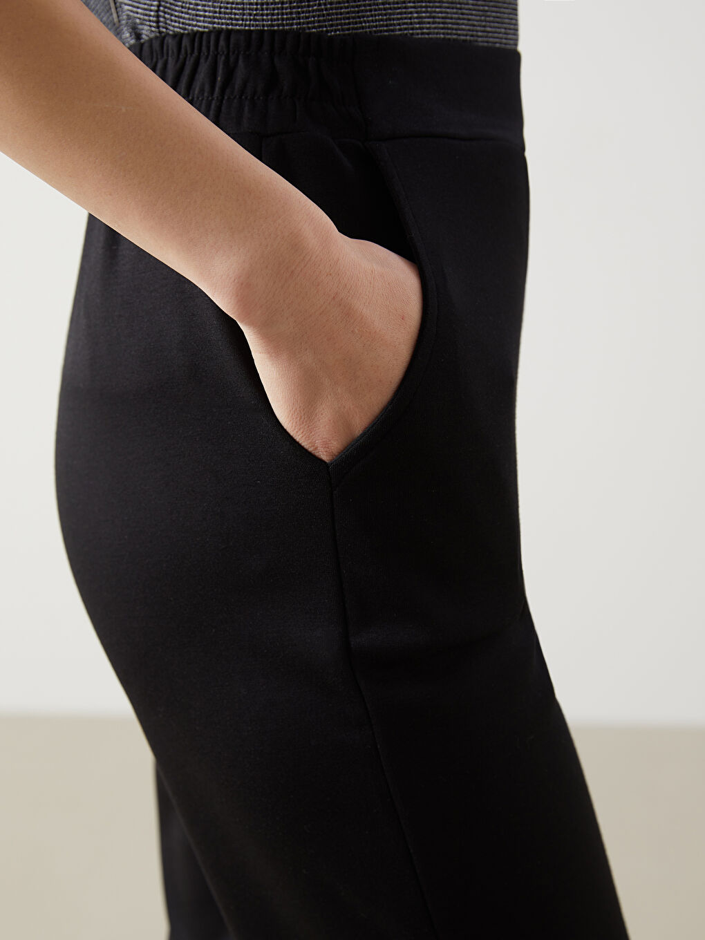 بنطلون رياضي للسيدات بخصر مرن-2