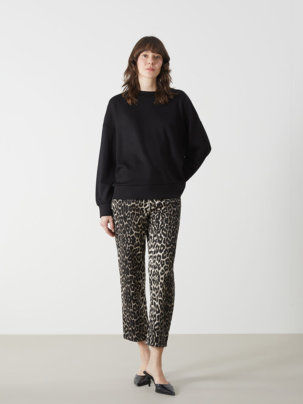 Crew Neck Oversize Women's Sweatshirt-1