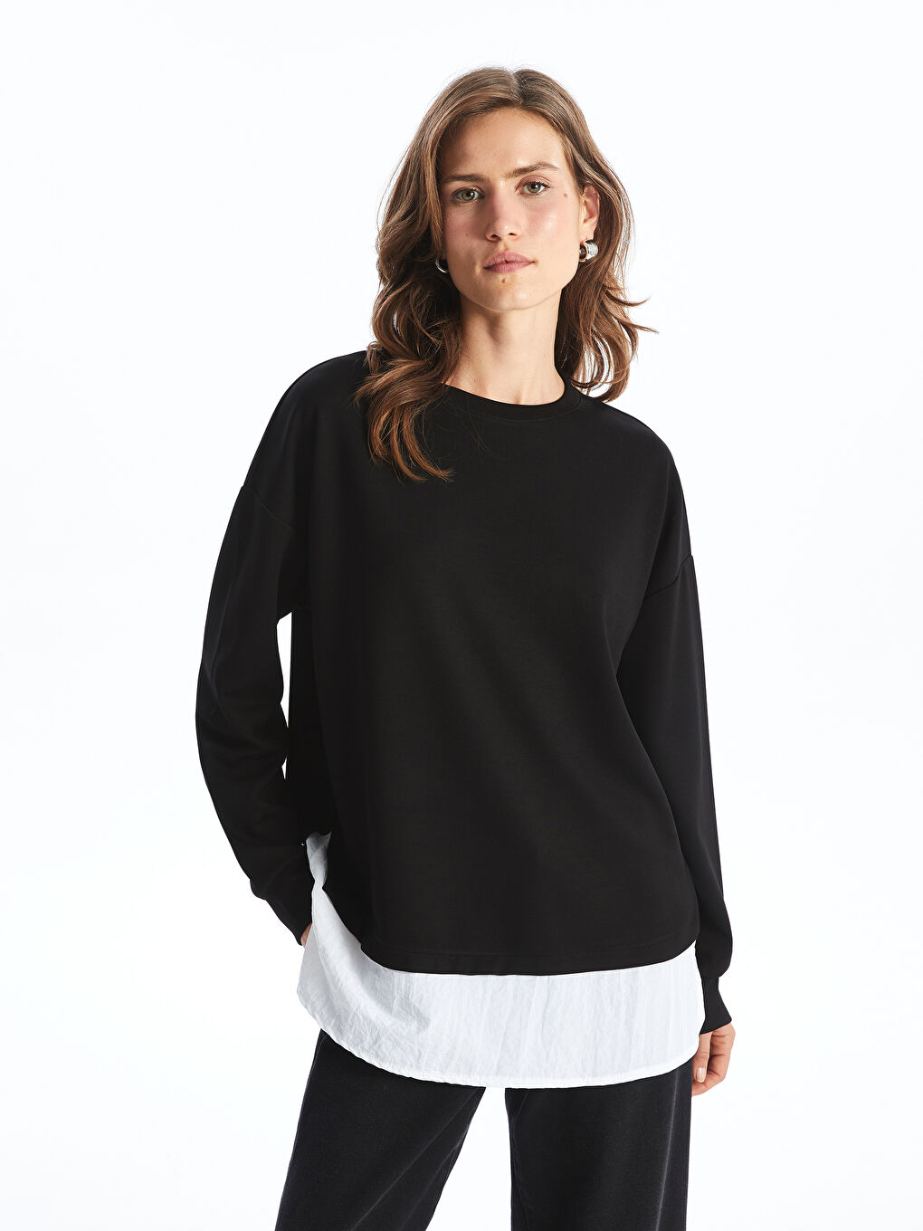 LCWAIKIKI Basic Yeni Siyah Bisiklet Yaka Oversize Kadın Sweatshirt