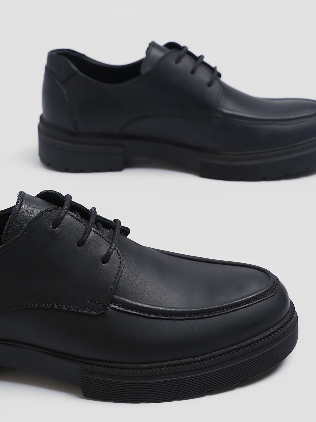 Siyah Bağcıklı Deri Görünümlü Erkek Klasik Ayakkabı-2