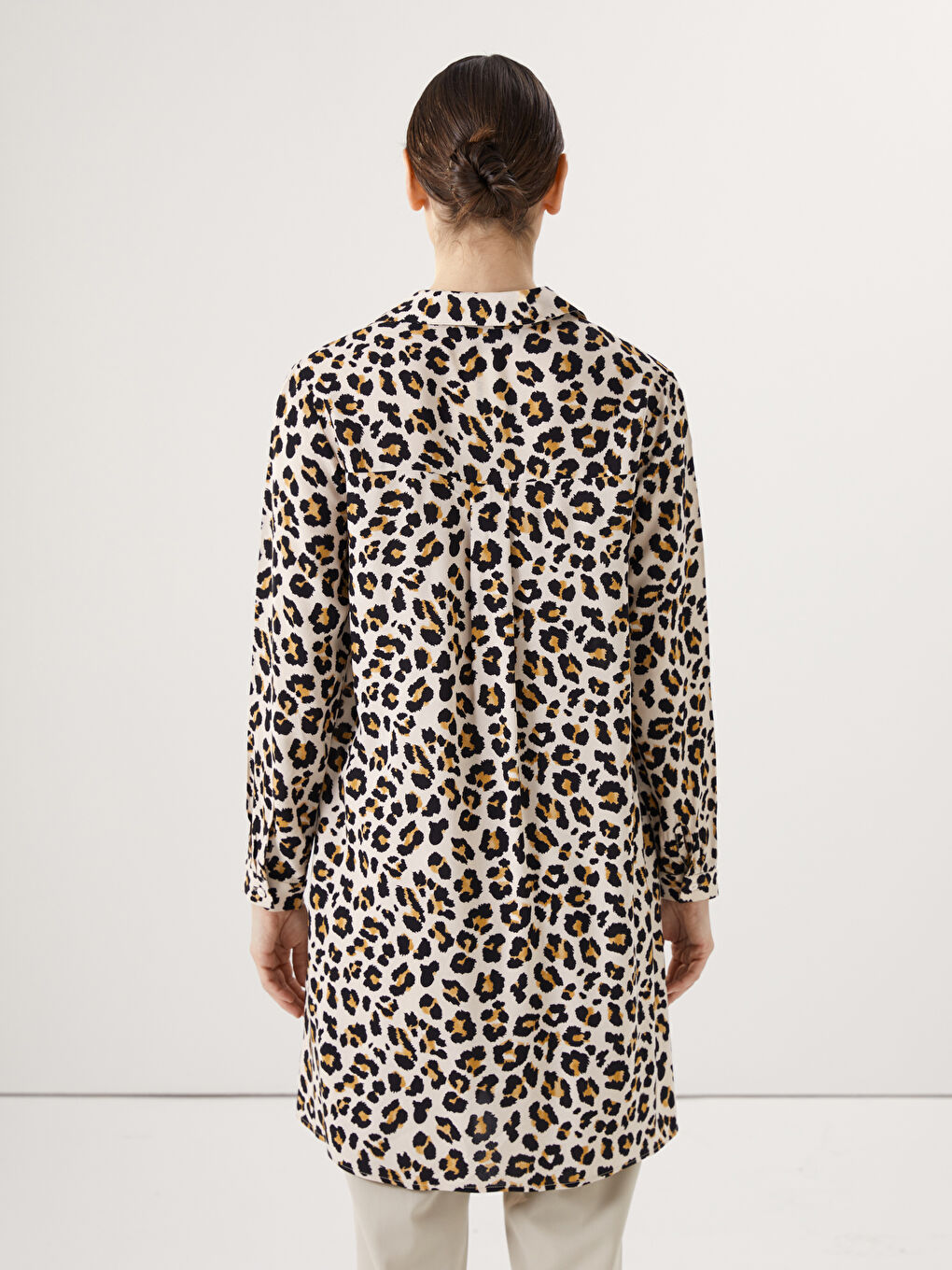 قميص تونيك منقوش للسيدات-3