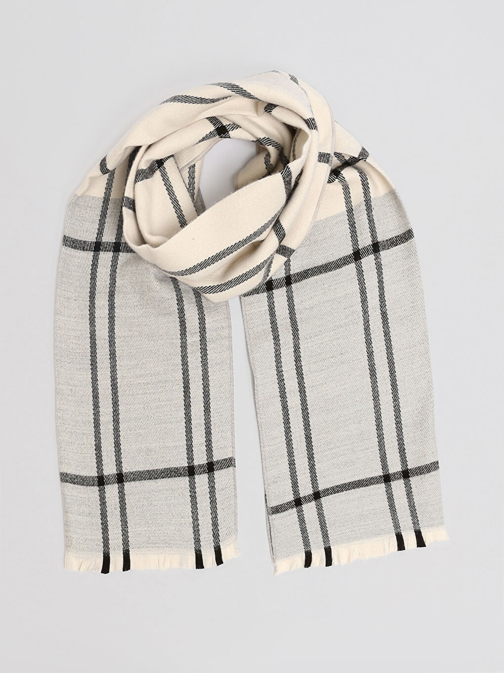 سكارف كاروهات للسيدات بشرابات