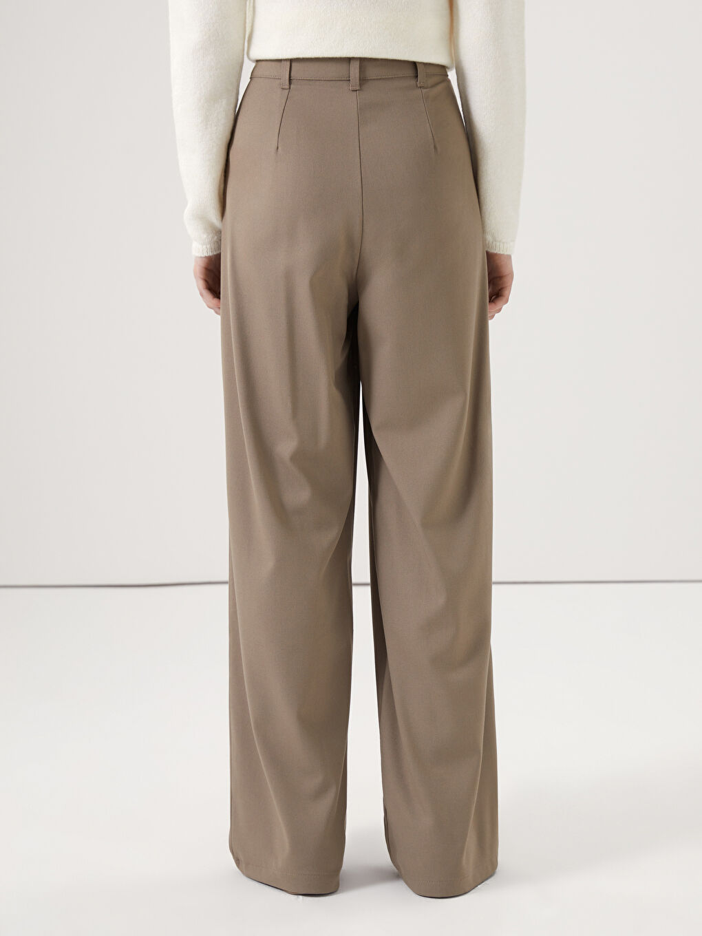 XSIDE Hosen für Damen mit lockerer Passform -W4HU05Z8-EHW