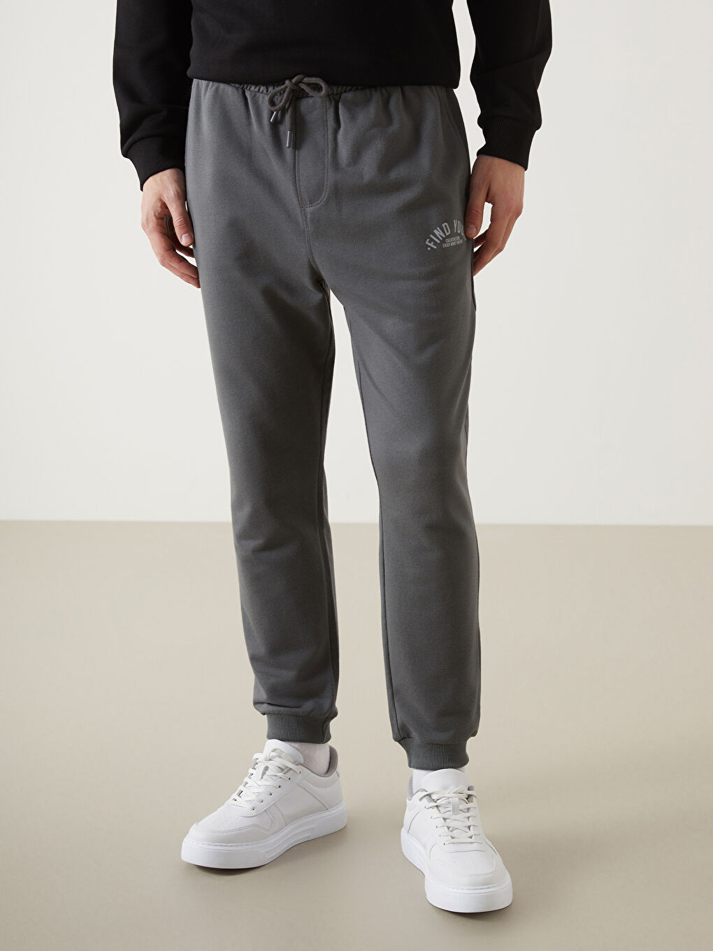 Gri Standart Kalıp Erkek Jogger Eşofman Altı-1