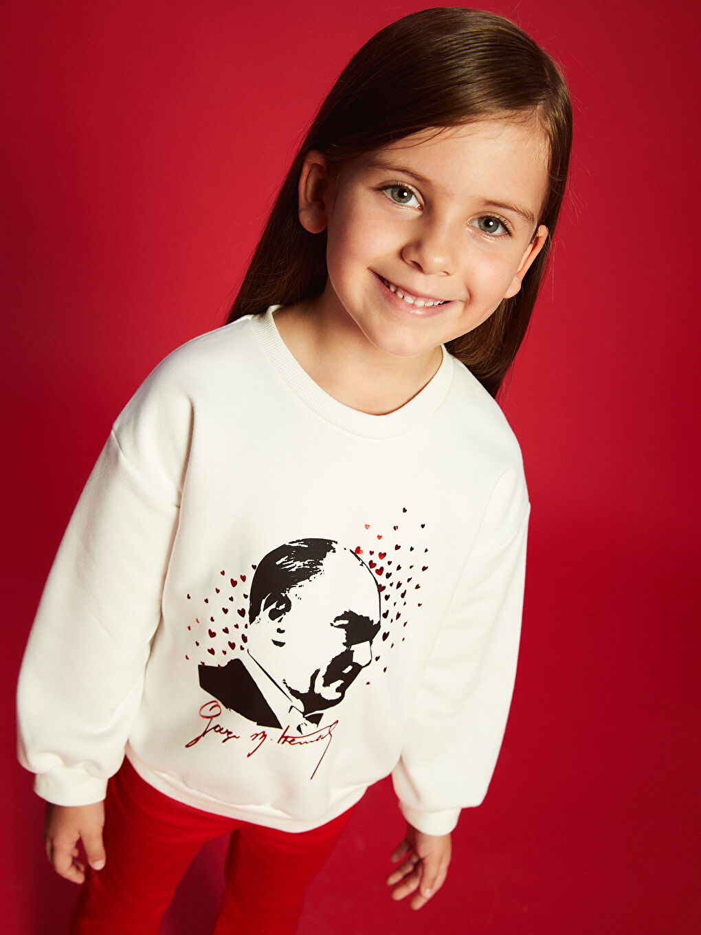 LCW Kids Ekru Bisiklet Yaka Uzun Kollu Atatürk Baskılı Kız Bebek Sweatshirt