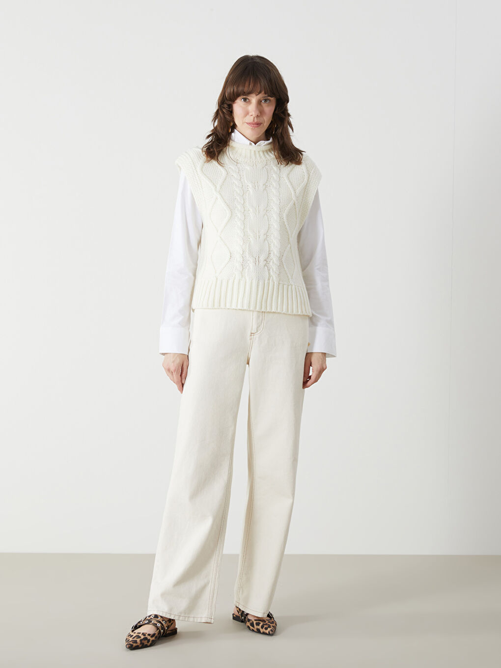 Half Turtleneck Self-Patterned Women's Knitwear Sweater Vest-1