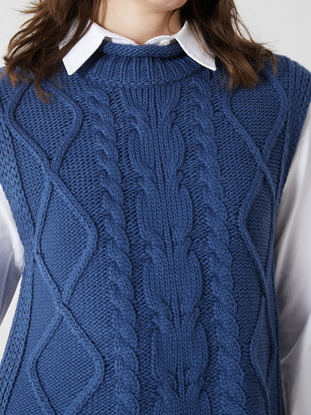 سترة صوفية بدون أكمام بنمط ذاتي وياقة شبه عالية للسيدات-2