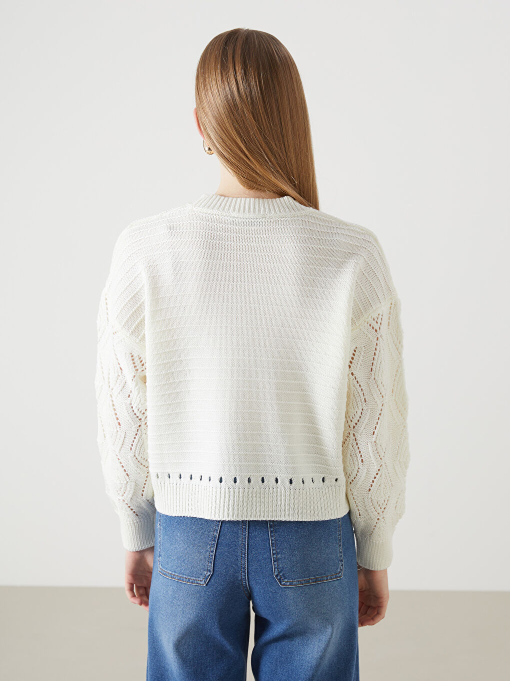 Crew Neck Hole-Knitted Women's Knitwear Sweater-3