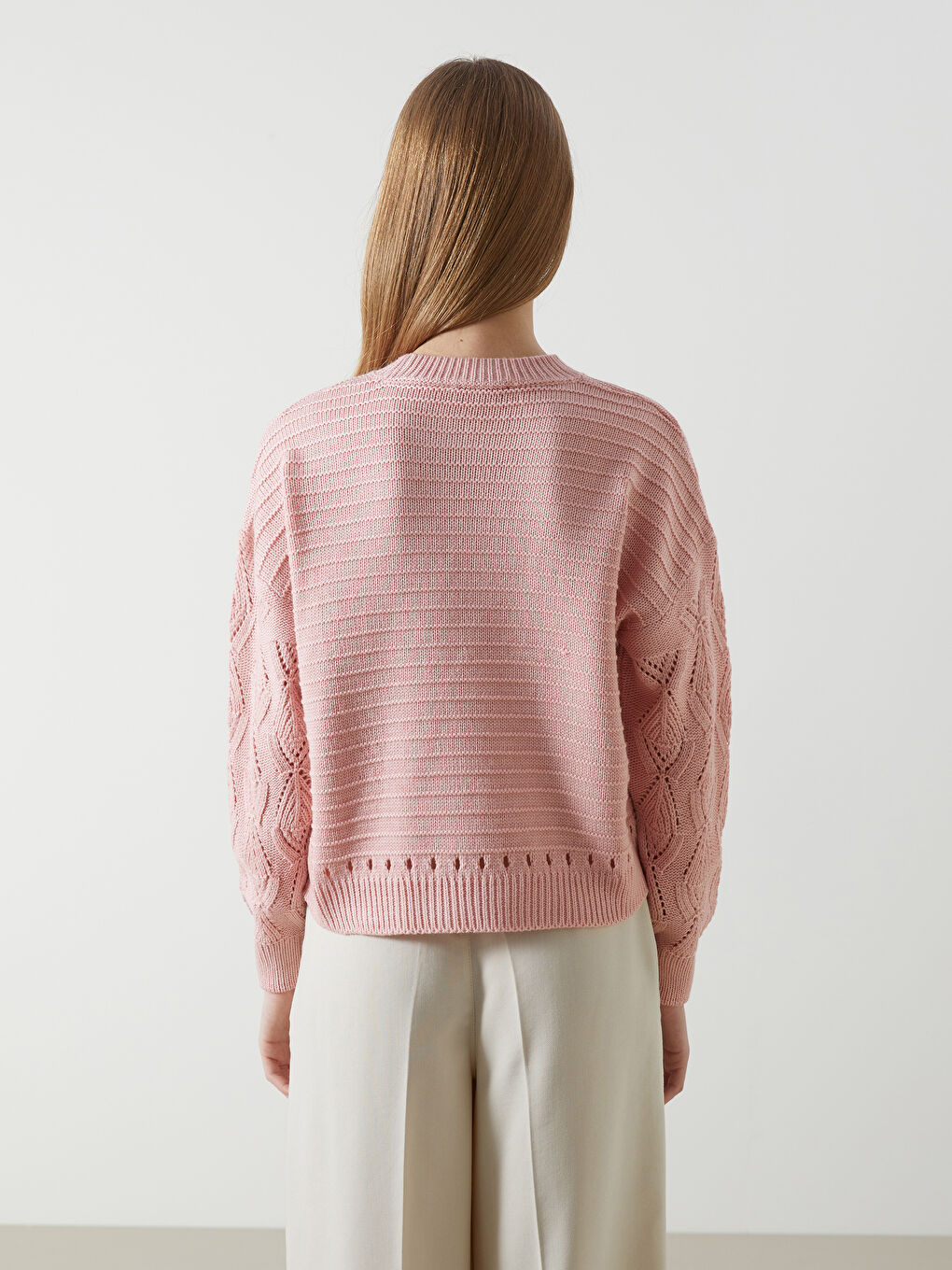 Crew Neck Hole-Knitted Women's Knitwear Sweater-3