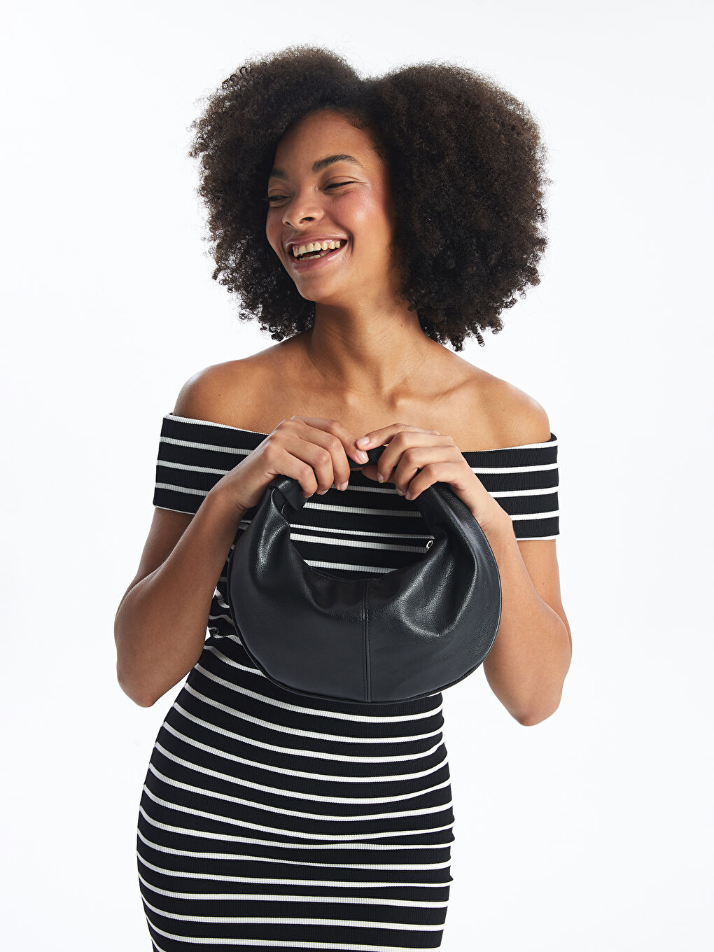 Siyah Deri Görünümlü Kadın El Çantası