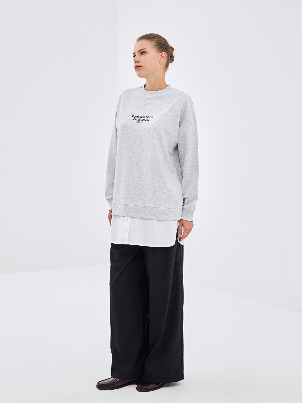 LCW Modest Grey Mel - Lacivert Bisiklet Yaka Baskılı Oversize Kadın Sweatshirt Tunik - 1