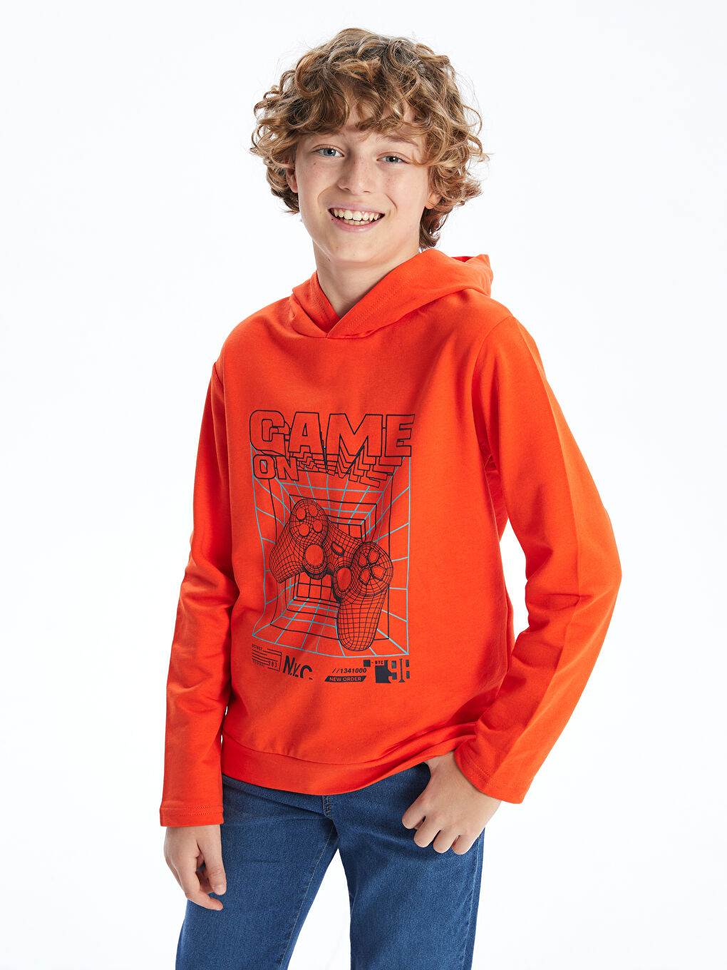 LCW Kids Turuncu Kapüşonlu Baskılı Uzun Kollu Erkek Çocuk Sweatshirt