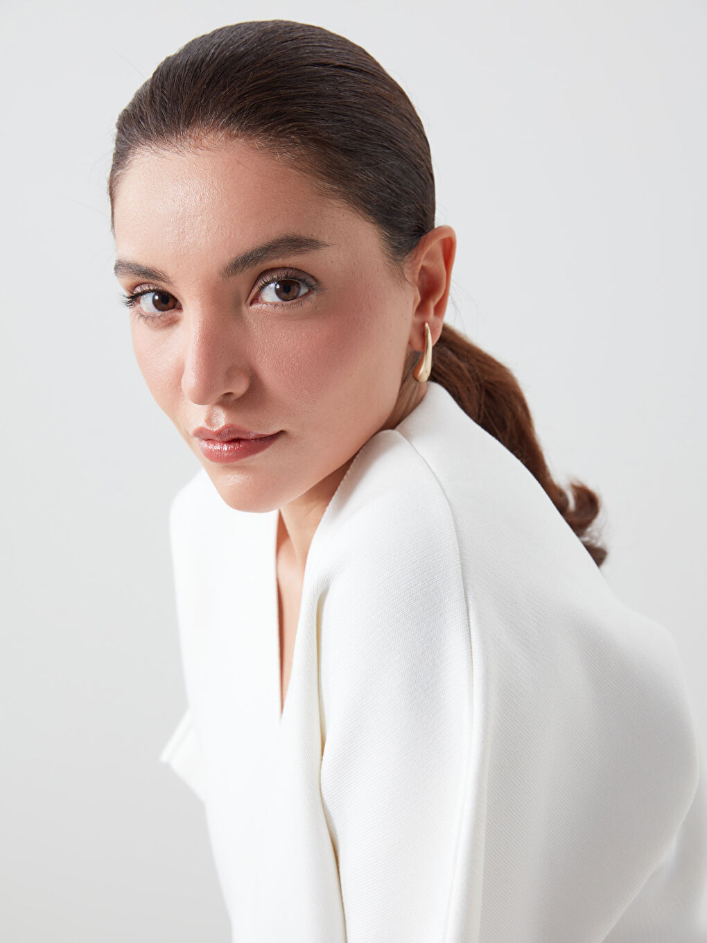 Sarı Damla Figürlü Kadın Küpe