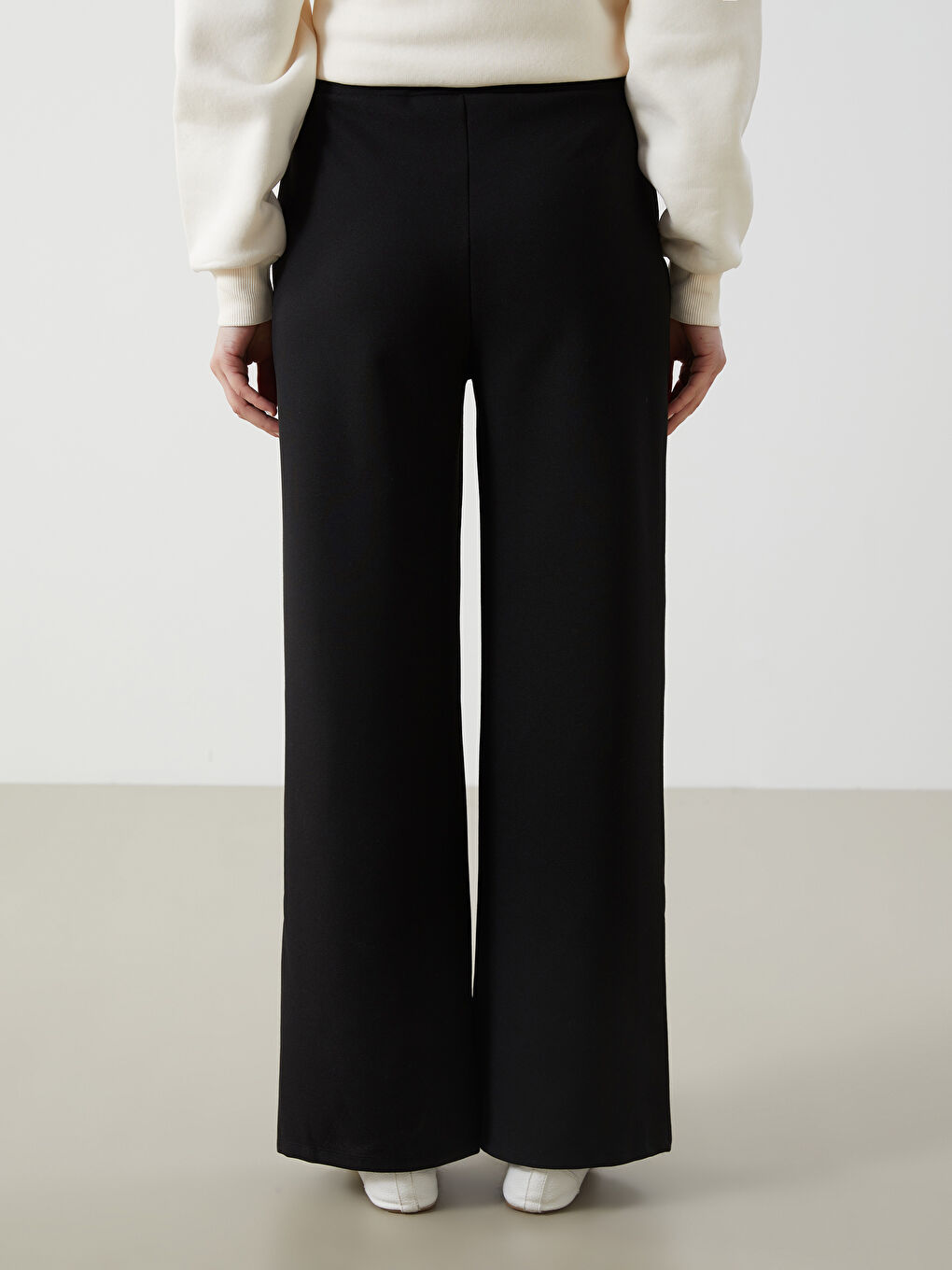 Siyah Beli Lastikli Kadın Pantolon-4