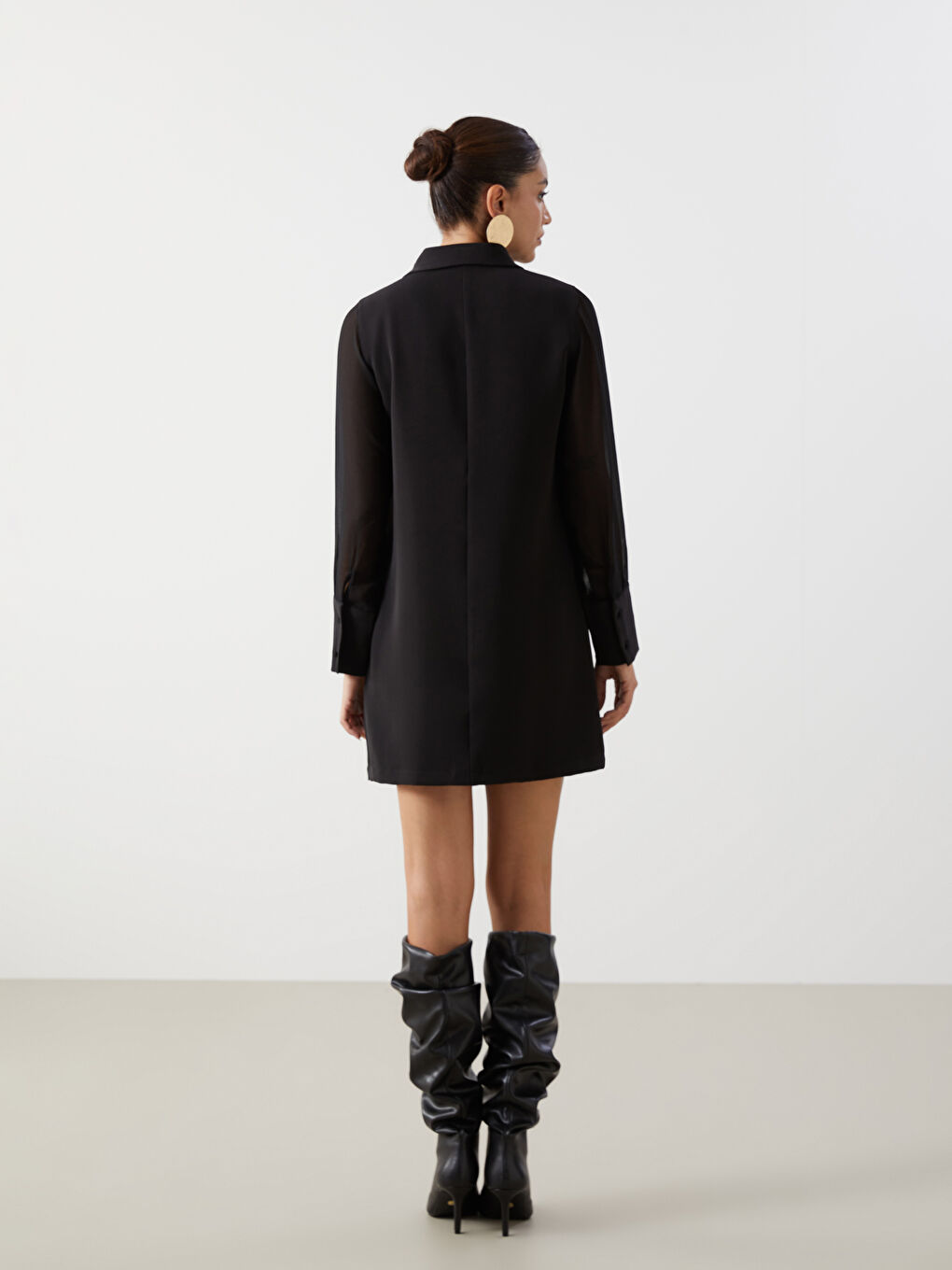 Сукня для жінок з відкладним коміром-3