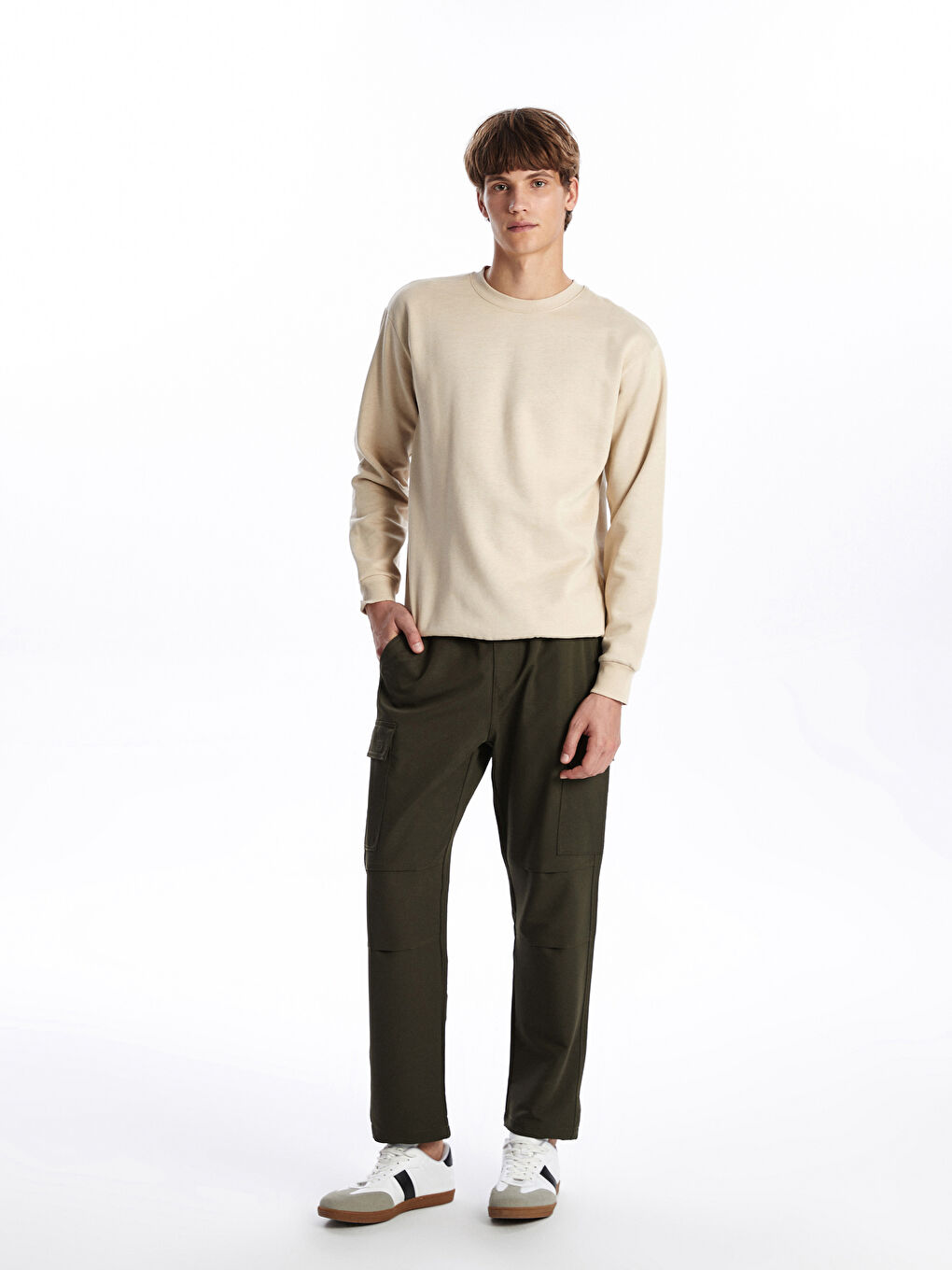 TAMNO ŽUTA Cargo pantalone Muškarac -W4IB10Z8-MGL