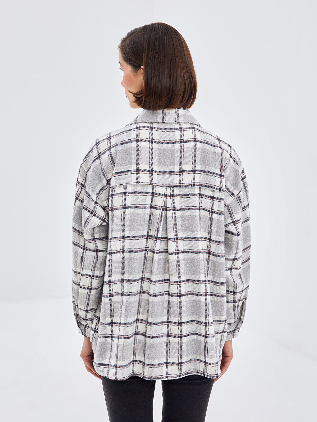 Plaid Oversize Women's Shirt Jacket-3