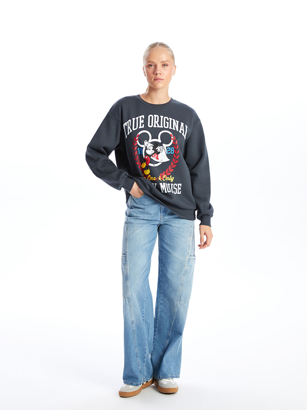 XSIDE Antrasit Bisiklet Yaka Mickey Mouse Baskılı Oversize Kadın Sweatshirt - 1