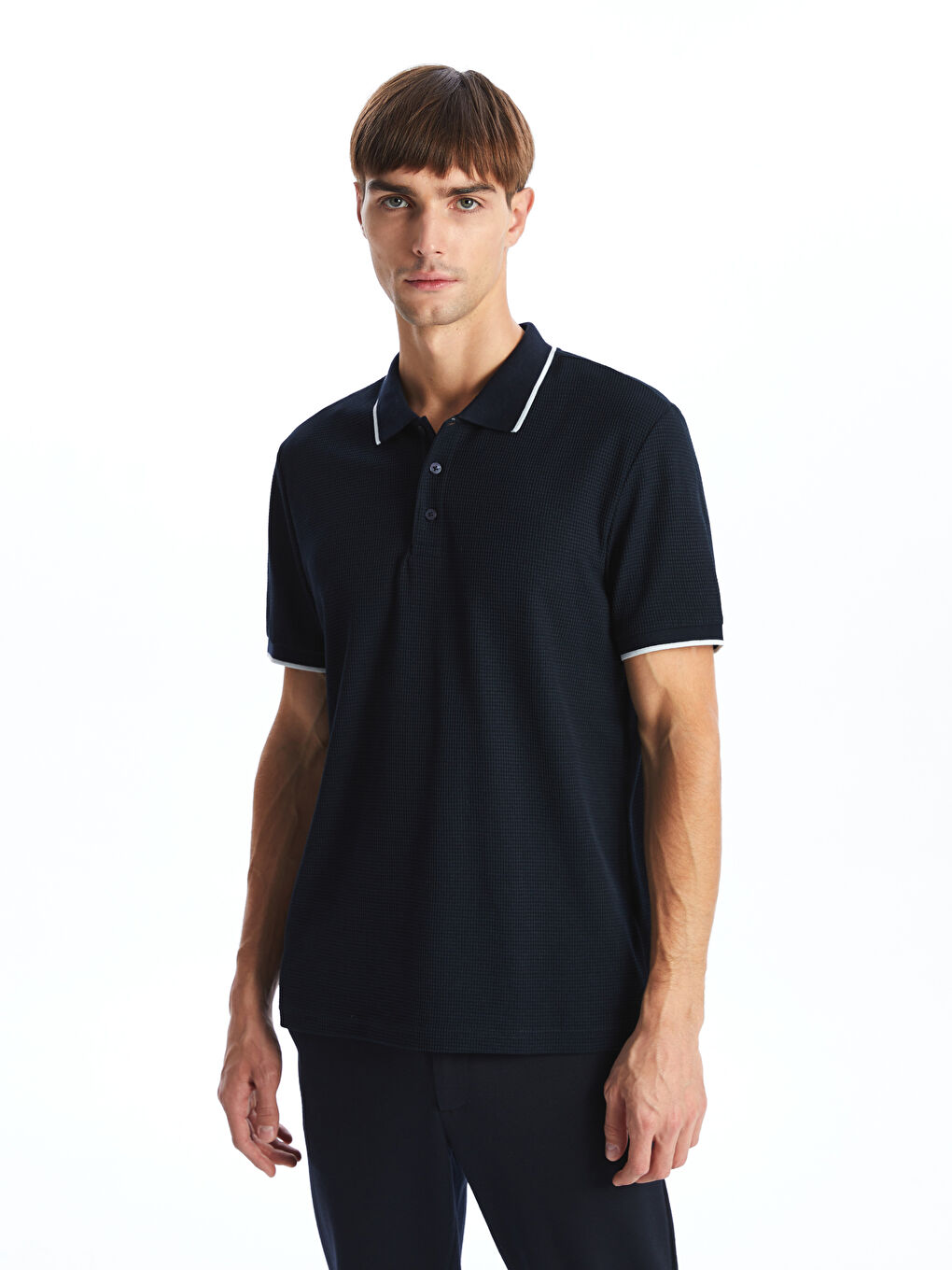 تي شيرت بياقة بولو كم قصير بيكيه للرجال بنقشة ملمس