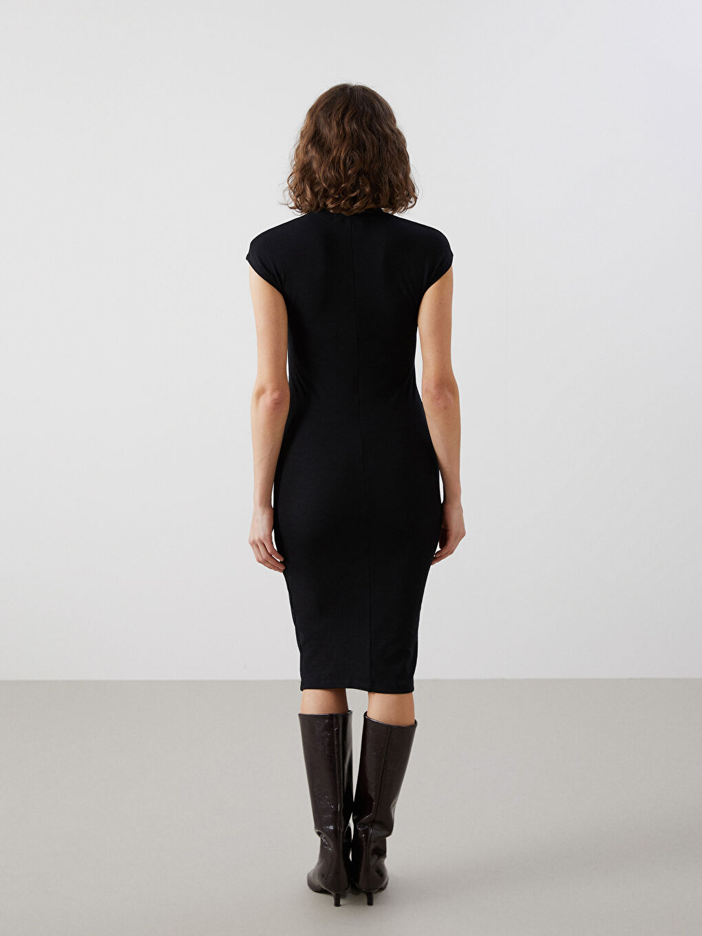 Plain Crew Neck Women's Midi Dress-3