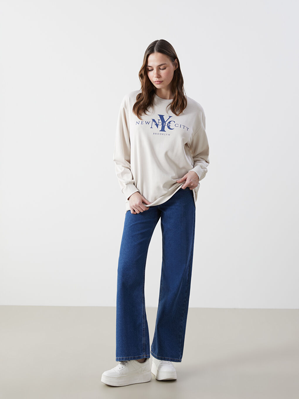 Crew Neck Printed Women's Sweatshirt-1