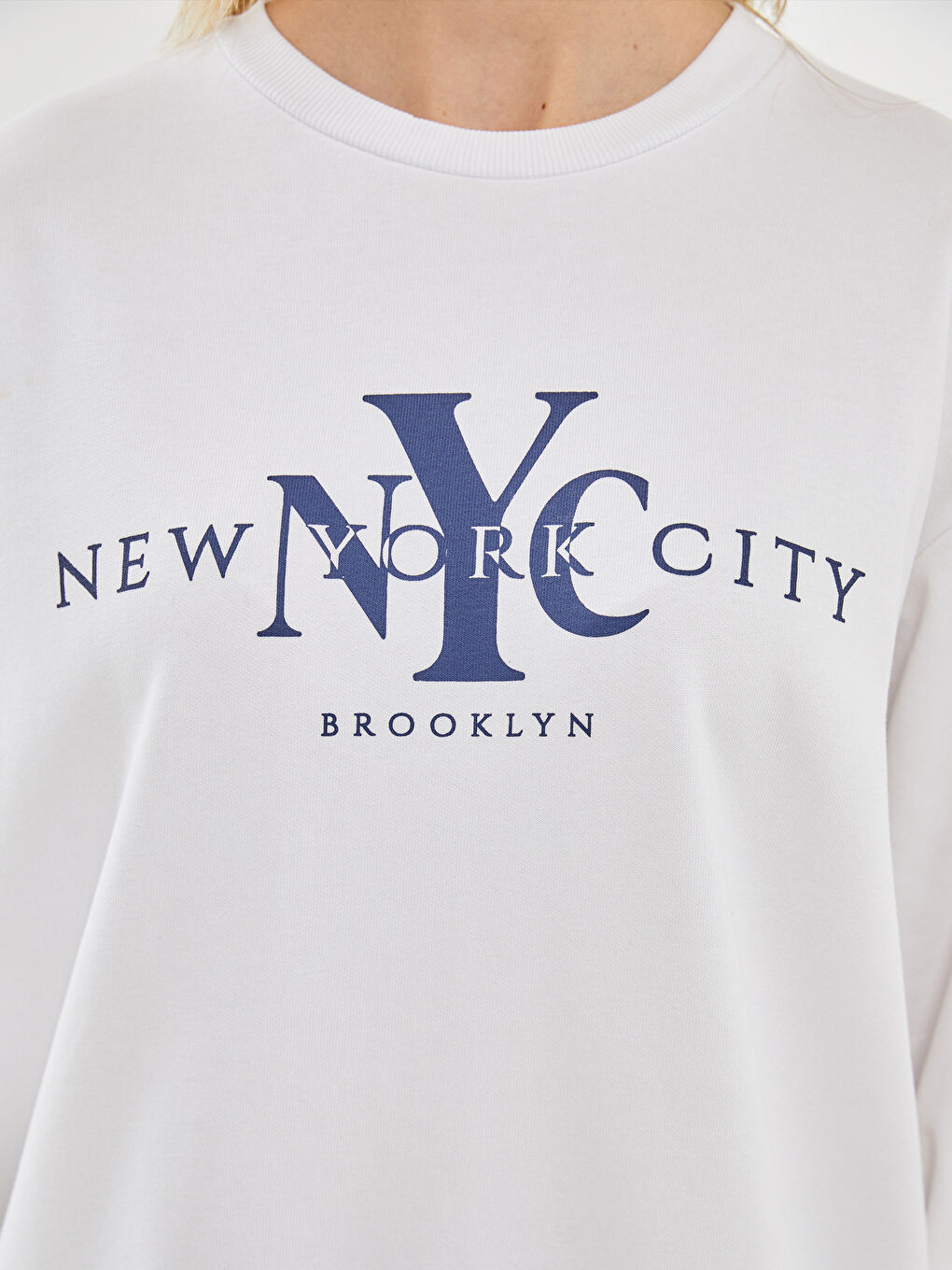 Crew Neck Printed Women's Sweatshirt-2