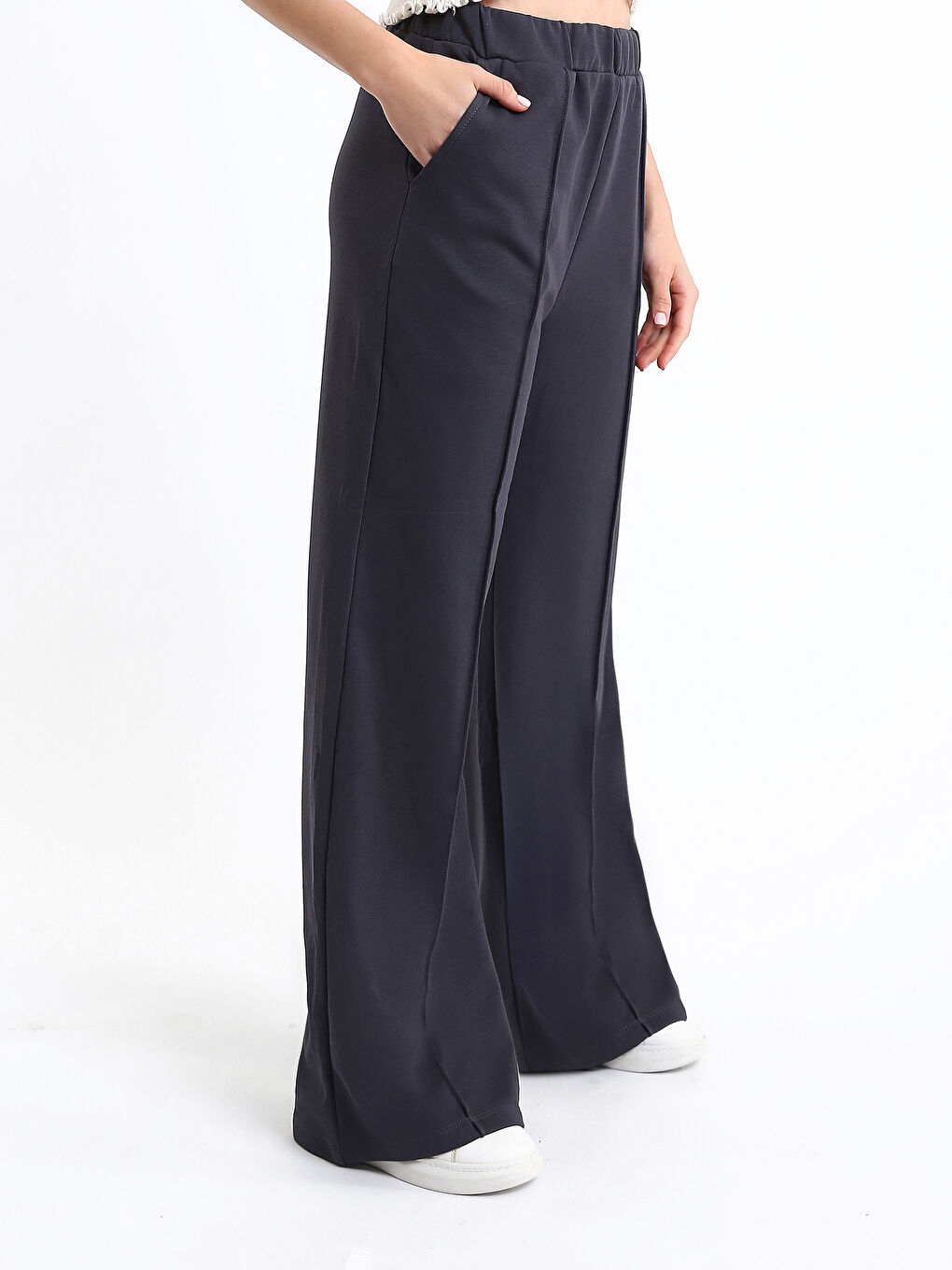 Women's Sweatpants with Elastic Waist-2