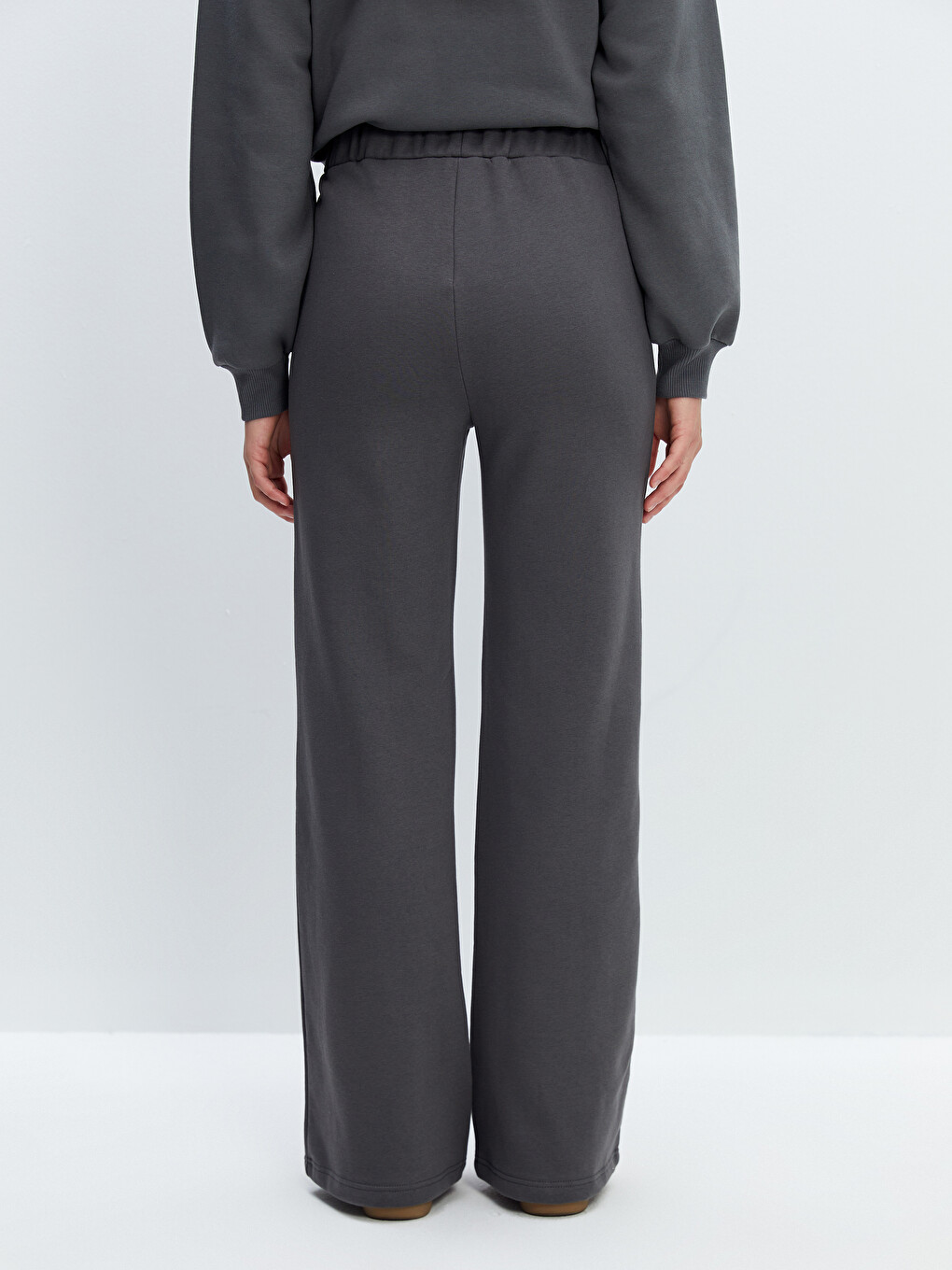Women's Sweatpants With Elastic Waist-3