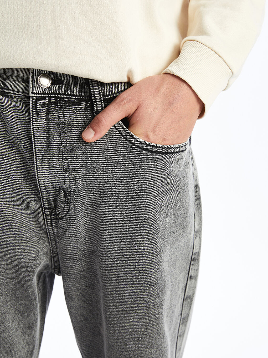 710 Loose Fit Men's Jeans-2