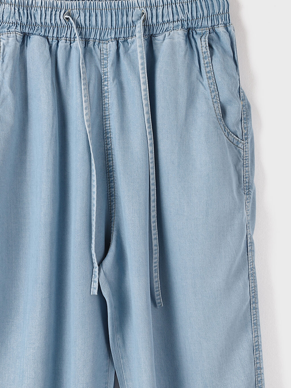 Elasticated Waist Carrot Fit Women's Jeans-3