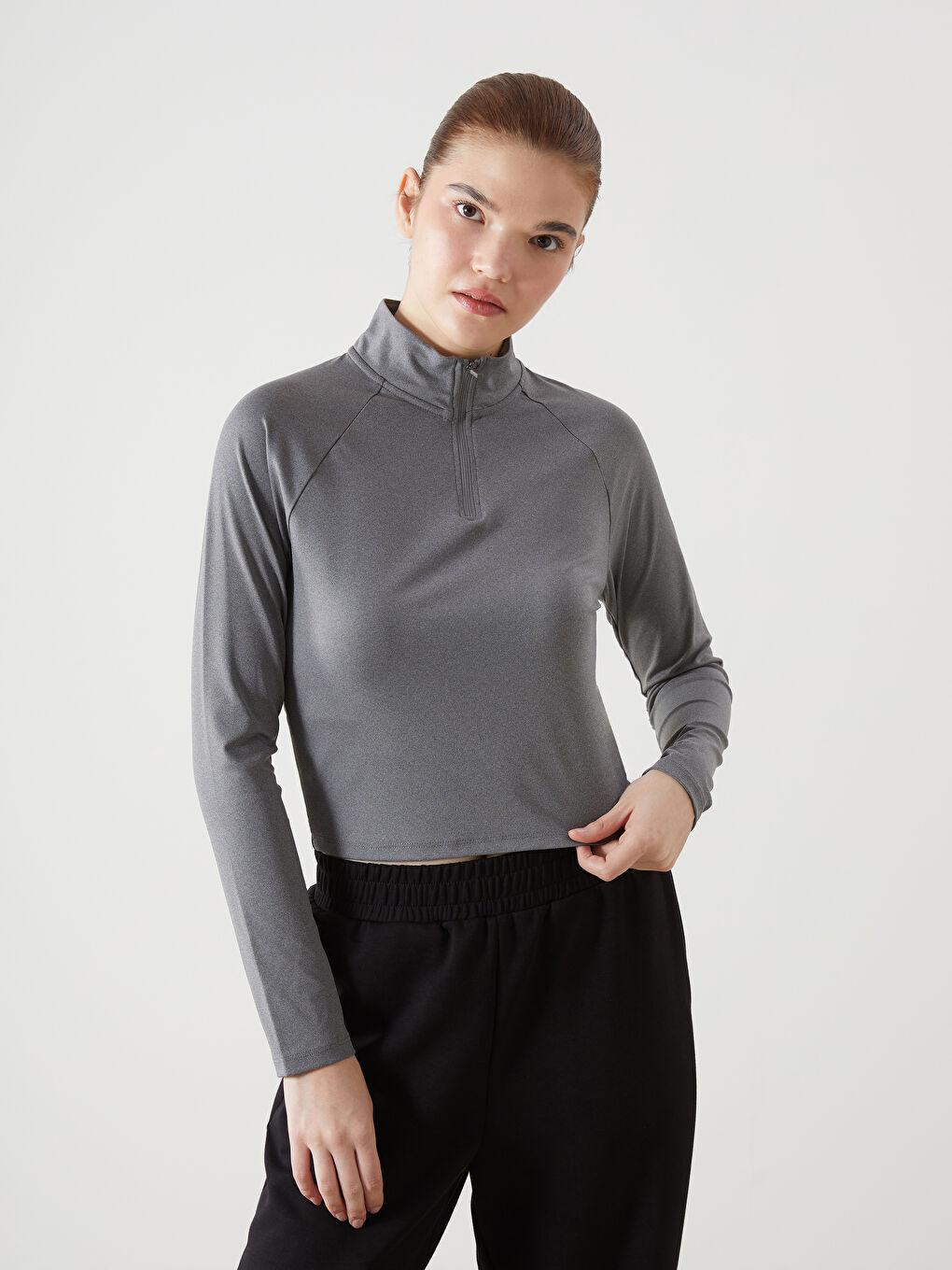 Antrasit Dik Yaka Kadın Spor Tişört-2