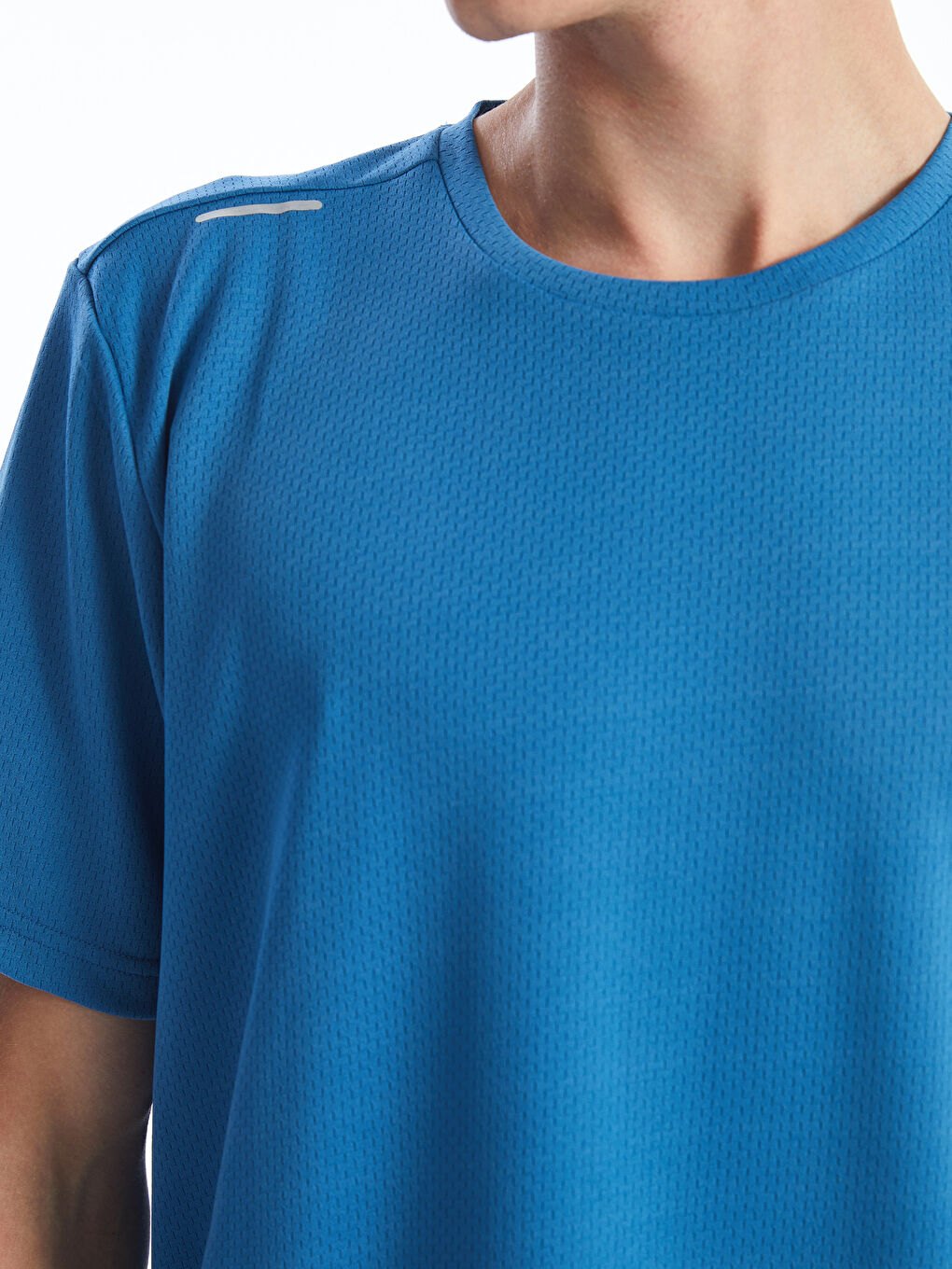 تيشيرت رياضي للرجال بأكمام قصيرة ورقبة دائرية-2