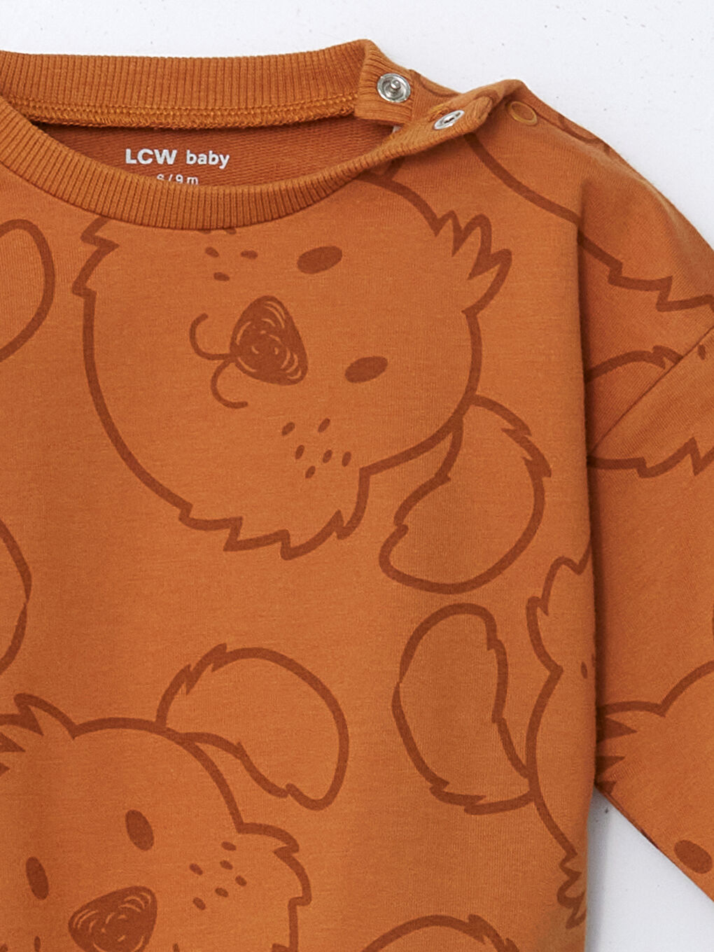 سويت شيرت بياقة دائرية مطبوع و بنطلون رياضي للأولاد الرضع - طقم من قطعتين-5