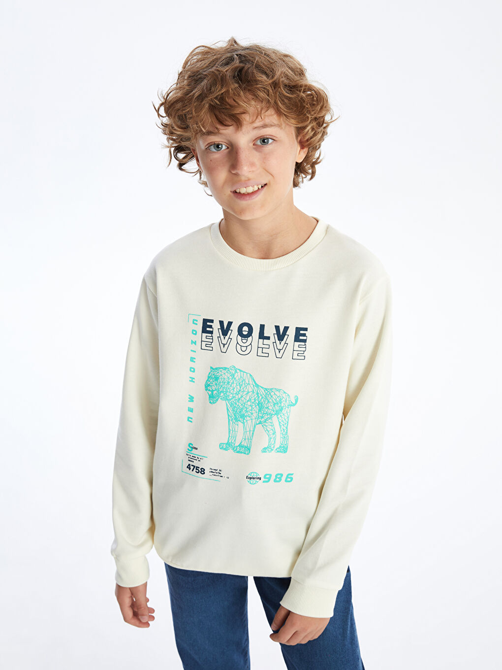 LCW Kids Ekru Bisiklet Yaka Erkek Çocuk Sweatshirt