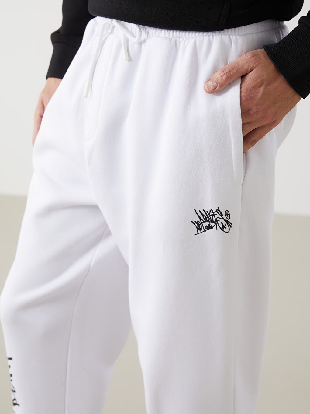 بنطلون رياضي تخين واسع للرجال-2