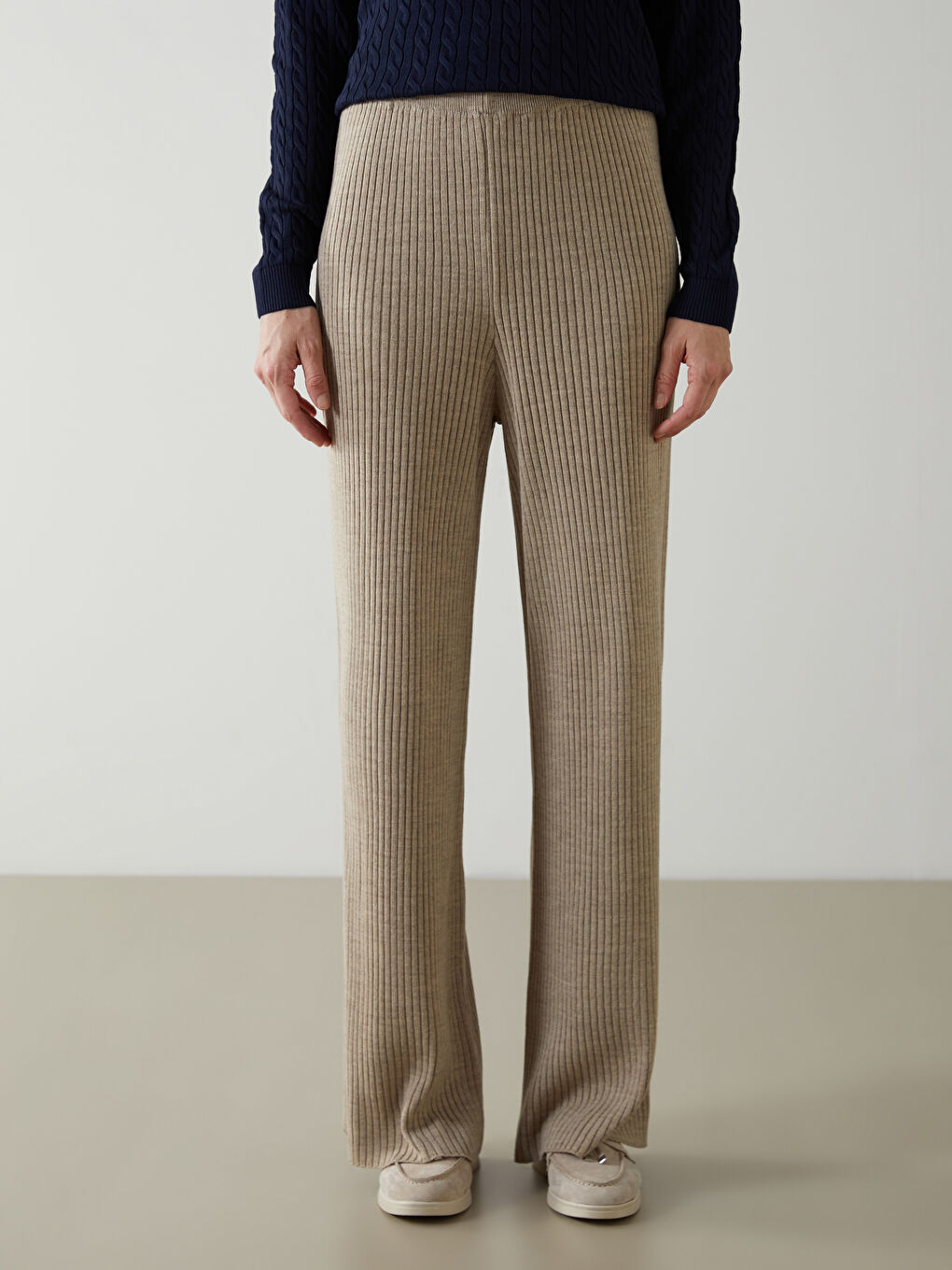 LCW Comfort Bej Beli Lastikli Kadın Triko Pantolon - 1