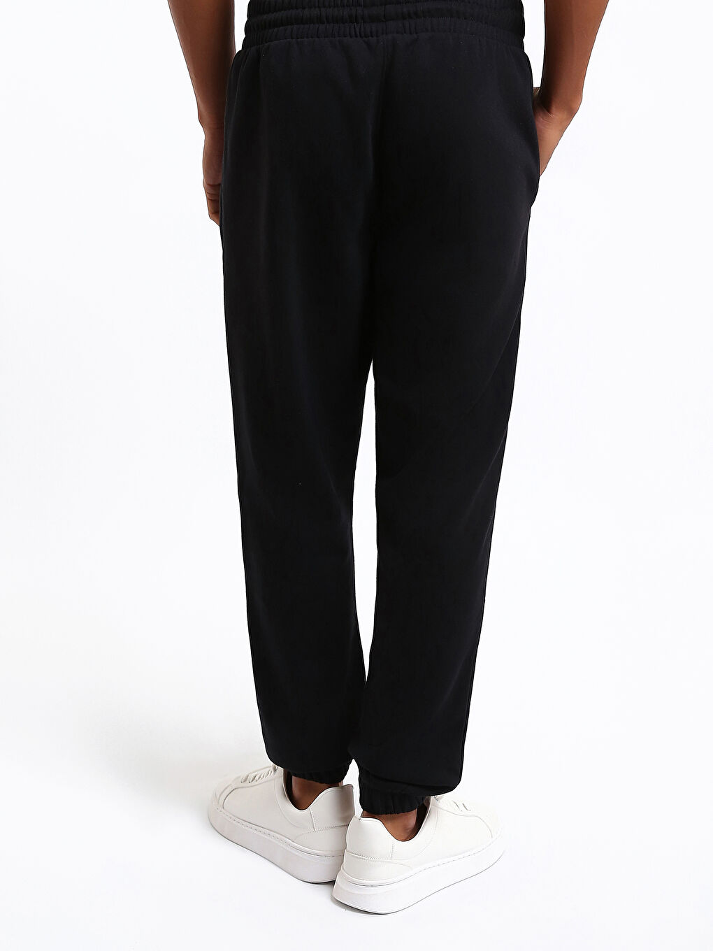 Standard Fit Men's Jogger Sweatpants-4