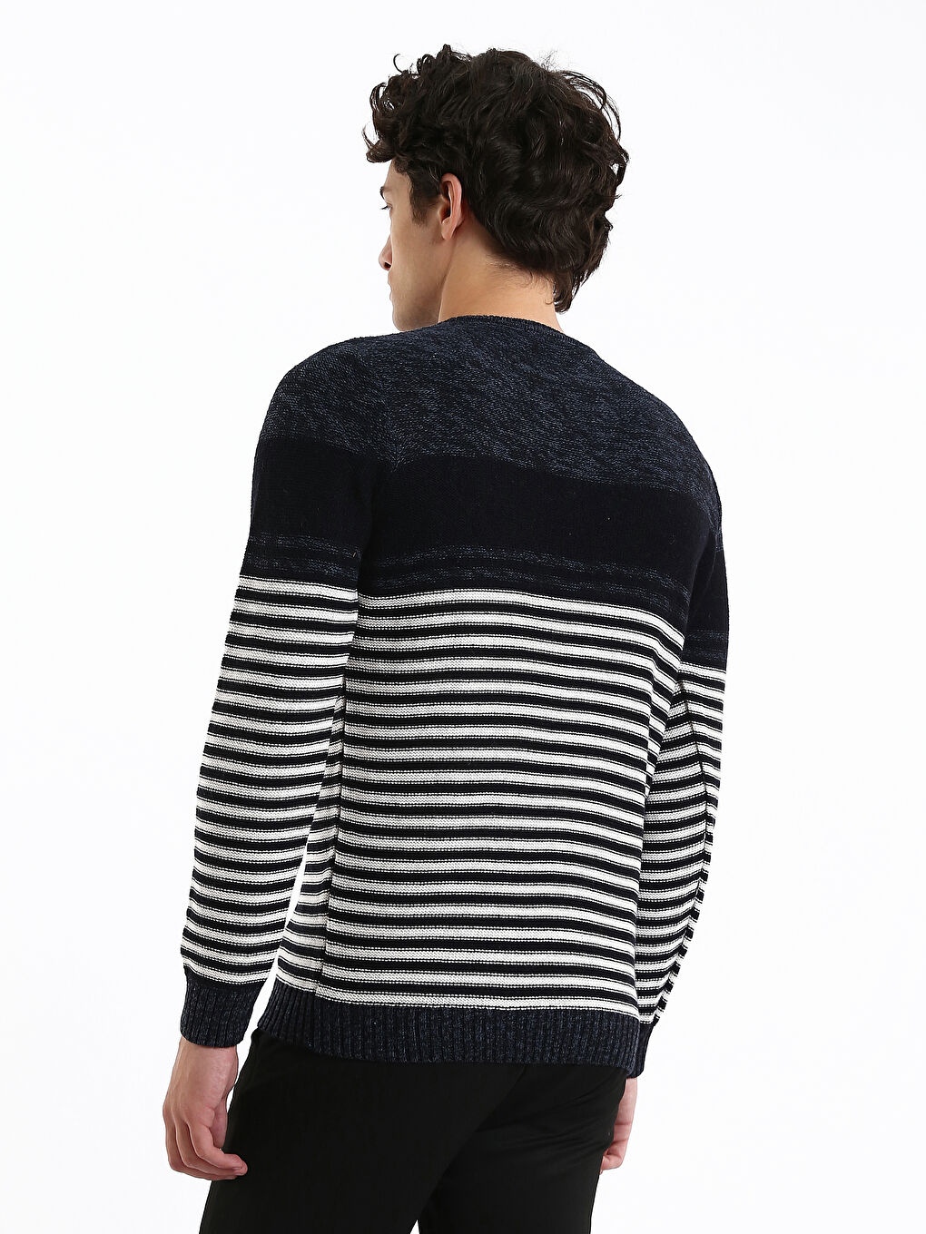 Crew Neck Striped Men's Knitwear Sweater-4