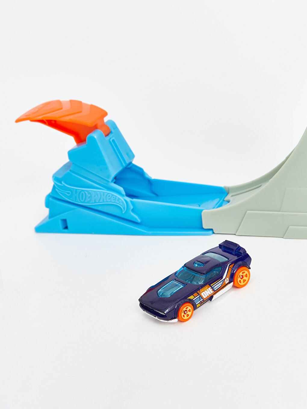 Akrobasi Atlayış Pist Seti Vertical Power Launch-2