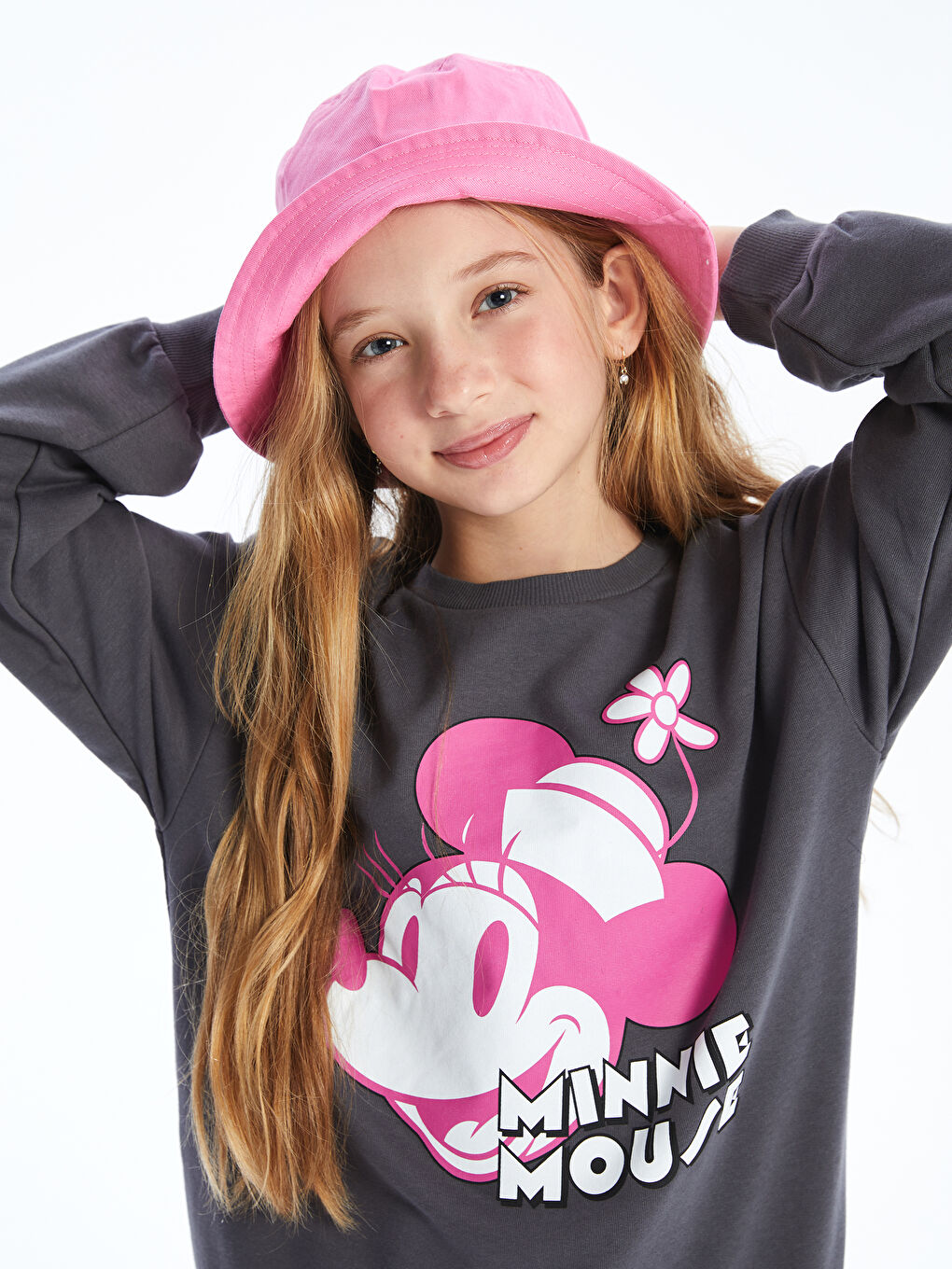 LCW Kids Gri Bisiklet Yaka Minnie Mouse Baskılı Uzun Kollu Kız Çocuk Sweatshirt